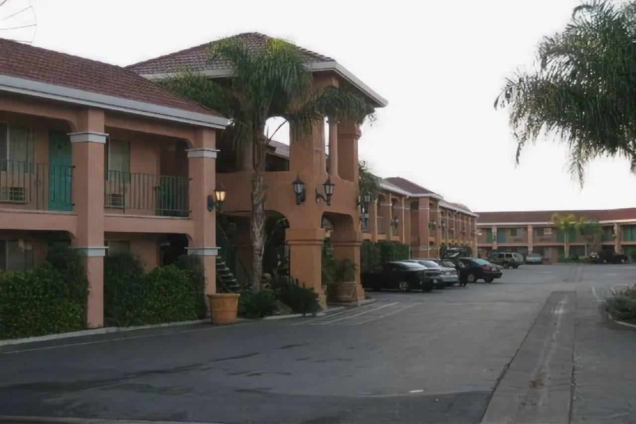 Merced Inn & Suites المظهر الخارجي الصورة
