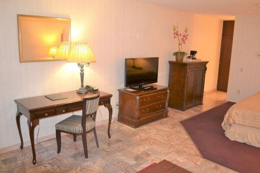 Merced Inn & Suites المظهر الخارجي الصورة
