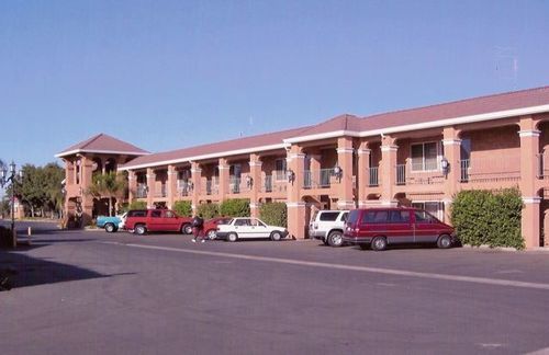 Merced Inn & Suites المظهر الخارجي الصورة
